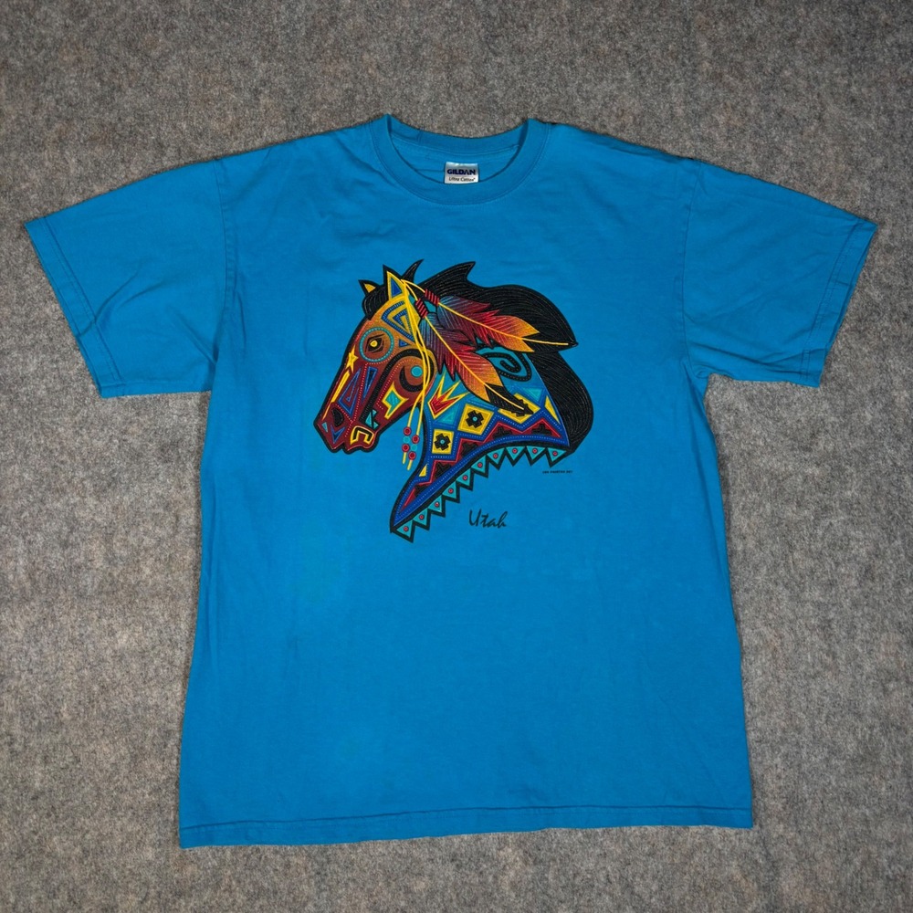 Gildan Painted Sky Utah Horse T-Shirt Sz M Blue Embroidered Vintage Graphic Tee